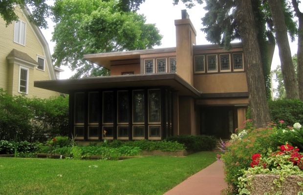 Prairie style home exterior